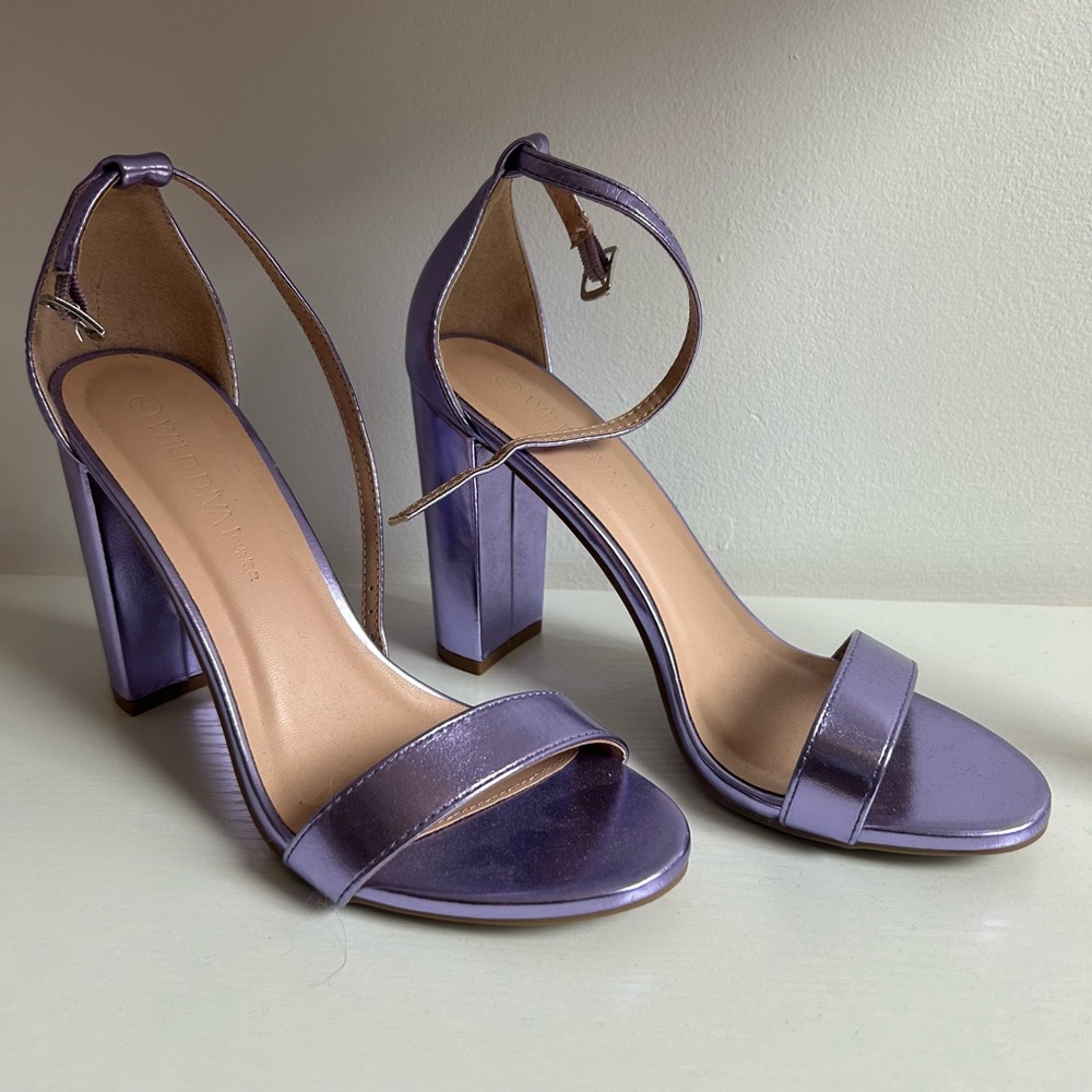 Forever 21 Purple Metallic Heels Sz 7.5